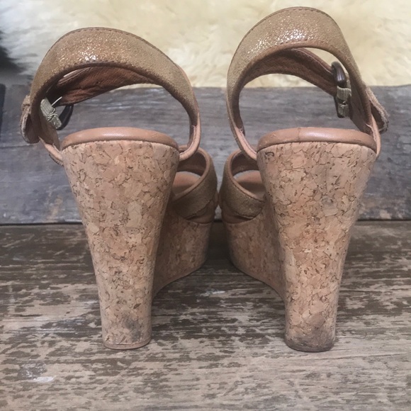 UGG Gold & Tan Leather Cork Wedge Sandal 6.5 - Picture 4 of 6